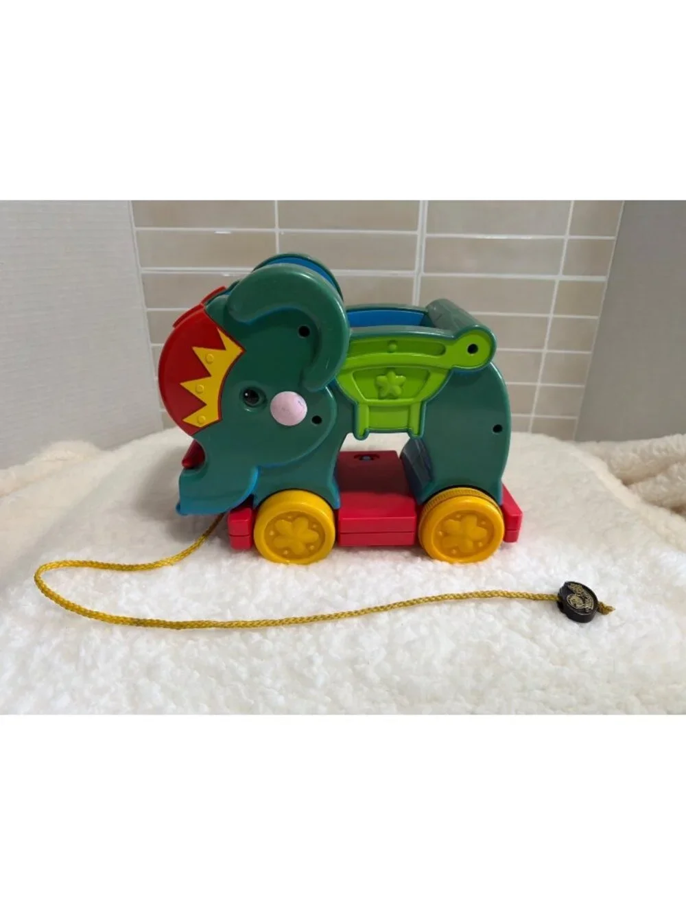 Vintage Fisher Price Peek A Blocks Poppity Pop Elephant Musical Toddler Toy -